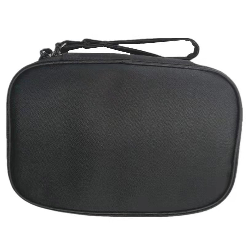 Dual Controller Carrying Case  - Xbox Travel Accessories recension och pris